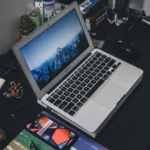 Biztonságos szórakozás az interneten: mire figyeljünk 2025-ben