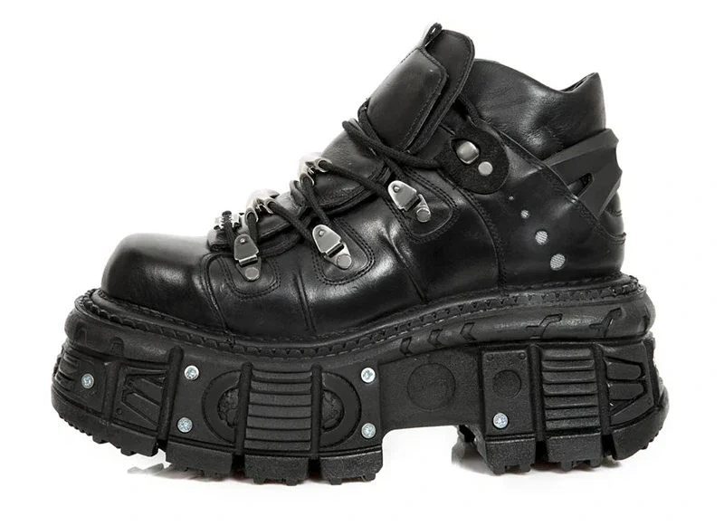 Gothic alternatív cipők